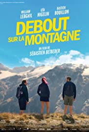 Debout Sur La Montagne